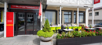 Thon Hotel Moldefjord Exterior