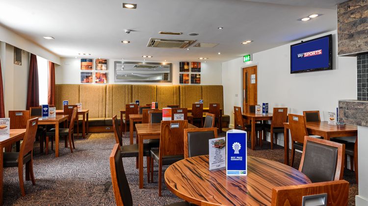 Holiday Inn Express Gatwick Restaurant