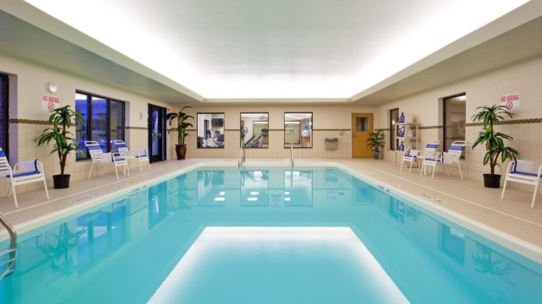 <b>Holiday Inn Express Hotel & Suites Lobby</b>. Images powered by <a href="https://www.leonardoworldwide.com/" title="Leonardo Worldwide" target="_blank">Leonardo</a>.