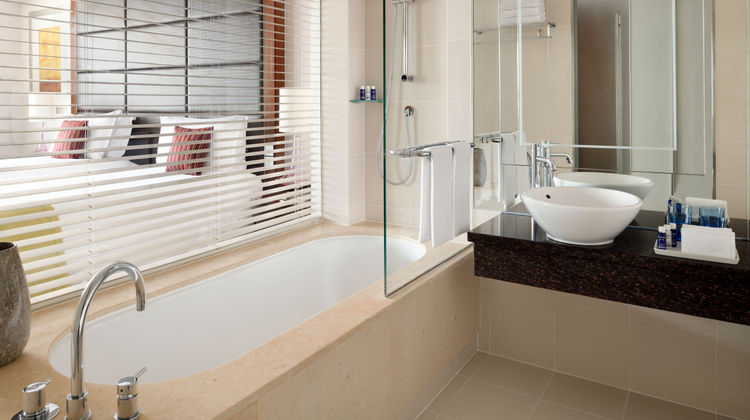 Crowne Plaza Dubai-Festival City Room