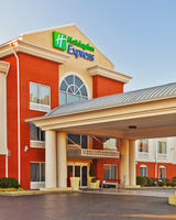Holiday Inn Express Hotel & Suites