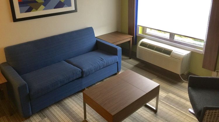 Holiday Inn Express & Stes Memorial Park Suite