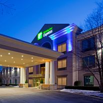 Holiday Inn Express Hotel & Suites