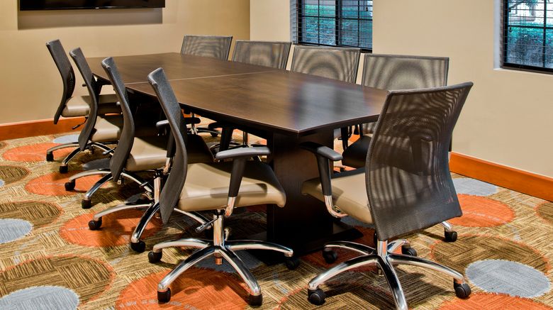 <b>Staybridge Suites Charlotte Ballantyne Meeting</b>. Images powered by <a href="https://www.leonardoworldwide.com/" title="Leonardo Worldwide" target="_blank">Leonardo</a>.