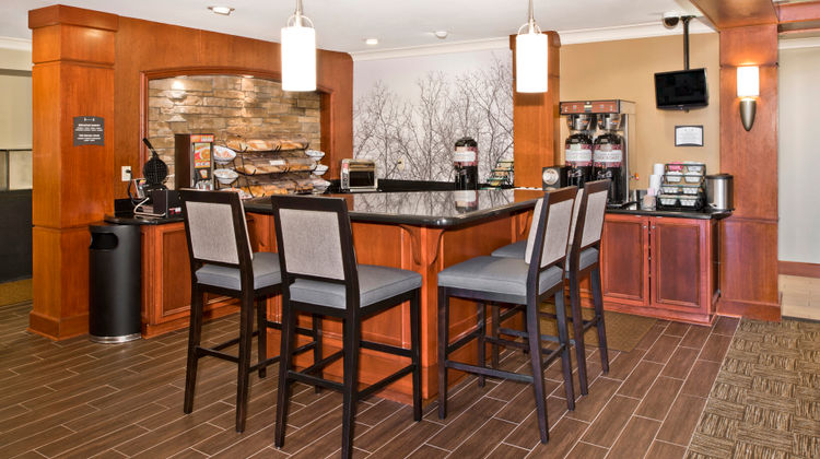 Staybridge Suites Charlotte Ballantyne Restaurant