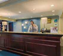 Holiday Inn Express Merrimack Lobby