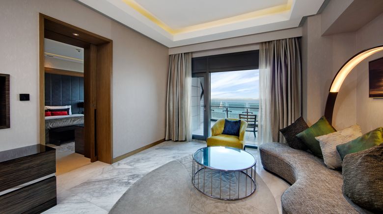 <b>InterContinental Hotel Harbour City Suite</b>. Images powered by <a href="https://www.leonardoworldwide.com/" title="Leonardo Worldwide" target="_blank">Leonardo</a>.