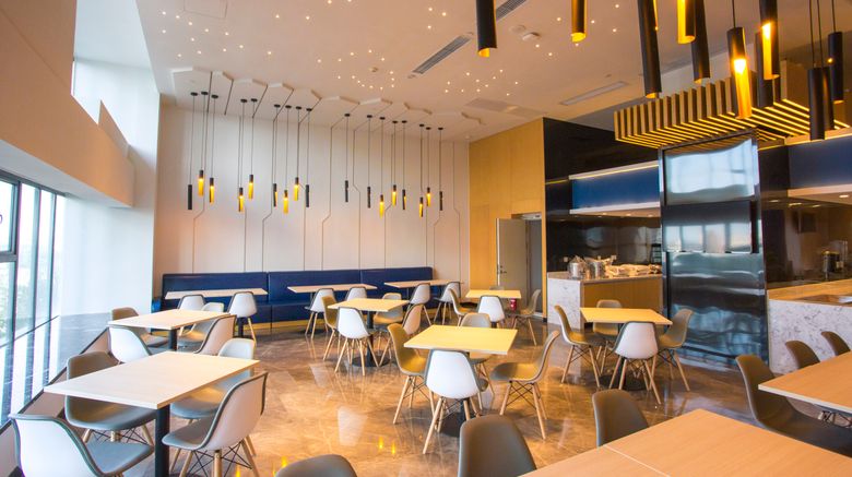 <b>Holiday Inn Express Optical Valley Restaurant</b>. Images powered by <a href="https://www.leonardoworldwide.com/" title="Leonardo Worldwide" target="_blank">Leonardo</a>.