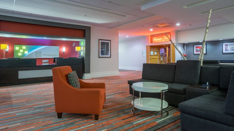 Holiday Inn Harrisburg-Hershey Hotel Lobby
