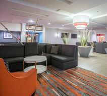 Holiday Inn Harrisburg-Hershey Hotel Lobby