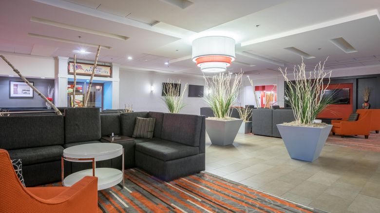 <b>Holiday Inn Harrisburg-Hershey Hotel Lobby</b>. Images powered by <a href="https://www.leonardoworldwide.com/" title="Leonardo Worldwide" target="_blank">Leonardo</a>.