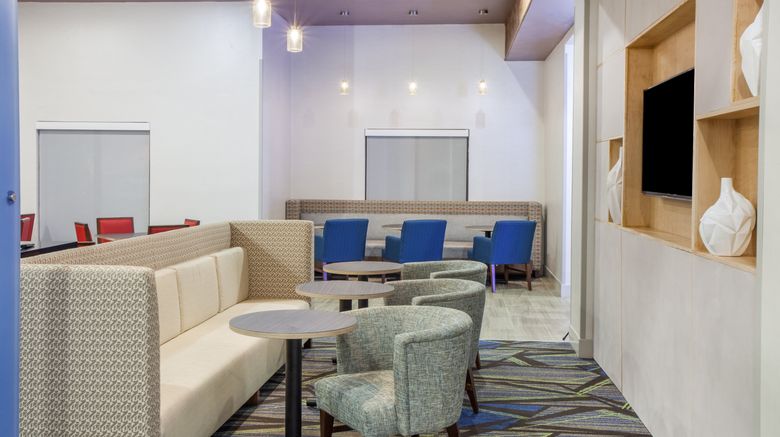 <b>Holiday Inn Express Texarkana Lobby</b>. Images powered by <a href="https://www.leonardoworldwide.com/" title="Leonardo Worldwide" target="_blank">Leonardo</a>.