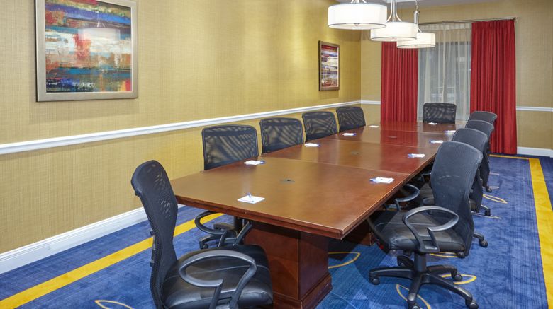 <b>Holiday Inn Express/Suites Columbia Univ Meeting</b>. Images powered by <a href="https://www.leonardoworldwide.com/" title="Leonardo Worldwide" target="_blank">Leonardo</a>.
