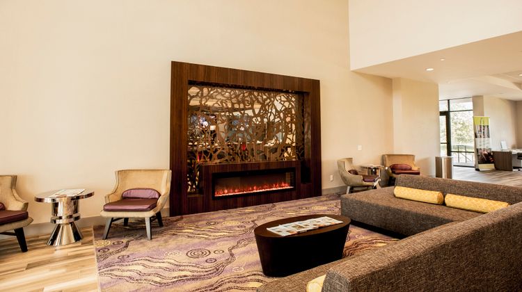Holiday Inn & Suites Joliet Southwest Lobby