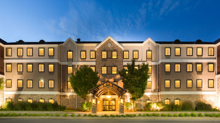 Staybridge Suites Toledo-Maumee Exterior