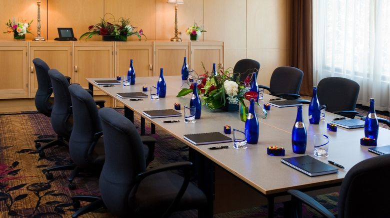 <b>Crowne Plaza Hotel Minneapolis West Meeting</b>. Images powered by <a href="https://www.leonardoworldwide.com/" title="Leonardo Worldwide" target="_blank">Leonardo</a>.