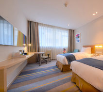 GreenTree Inn Expo Village South Room