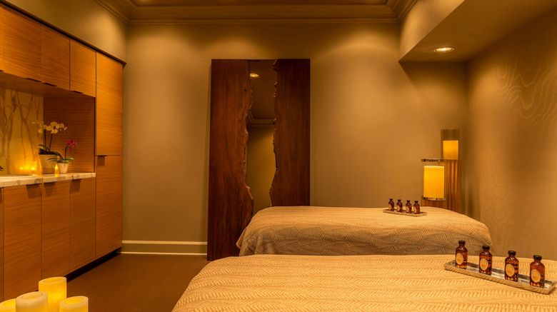 <b>Four Seasons Hotel Las Vegas Recreation</b>. Images powered by <a href="https://www.leonardoworldwide.com/" title="Leonardo Worldwide" target="_blank">Leonardo</a>.
