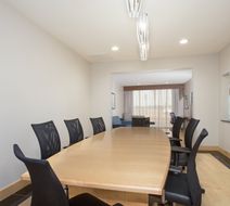Holiday Inn Express Hotel and Suites Room