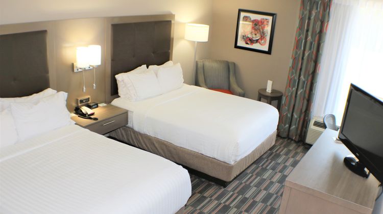 Holiday Inn Express Room
