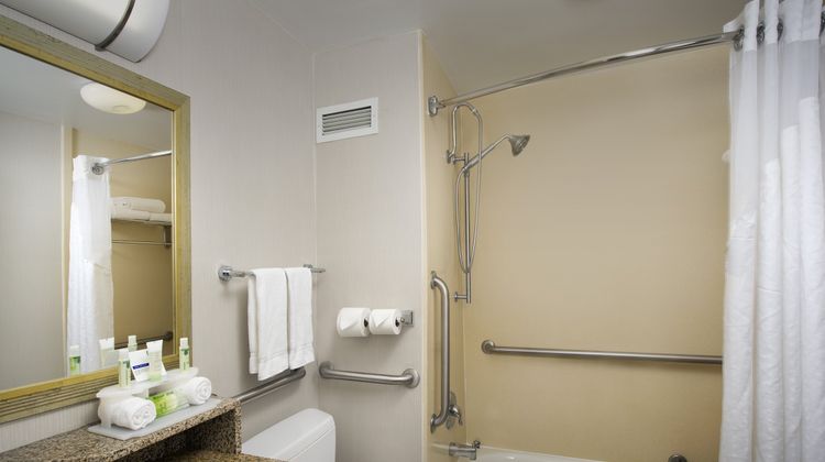 Holiday Inn Express Baltimore/Stadiums Room