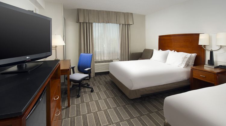 Holiday Inn Express Baltimore/Stadiums Room