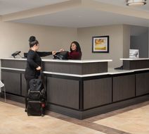 Candlewood Suites Alexandria West Lobby