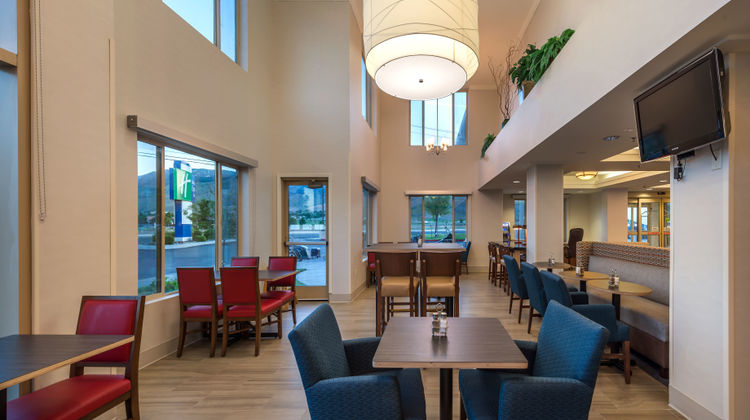 Holiday Inn Express Restaurant