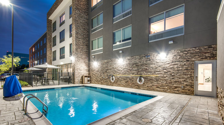 <b>Holiday Inn Express/Suites Dallas North Pool</b>. Images powered by <a href="https://www.leonardoworldwide.com/" title="Leonardo Worldwide" target="_blank">Leonardo</a>.