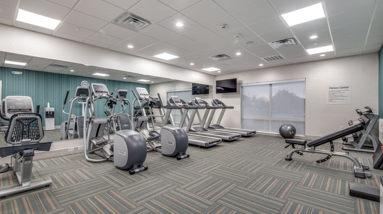 Holiday Inn Express/Suites Dallas North Health Club