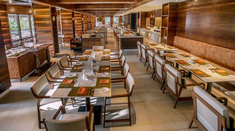 Taj Fisherman's Cove Resorts And Spa Restaurant