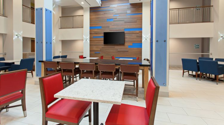 Holiday Inn Express West Los Angeles Restaurant