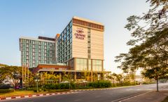 Crowne Plaza Vientiane