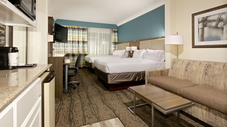 <b>Holiday Inn Express & Suites Paso Robles Room</b>. Images powered by <a href="https://www.leonardoworldwide.com/" title="Leonardo Worldwide" target="_blank">Leonardo</a>.