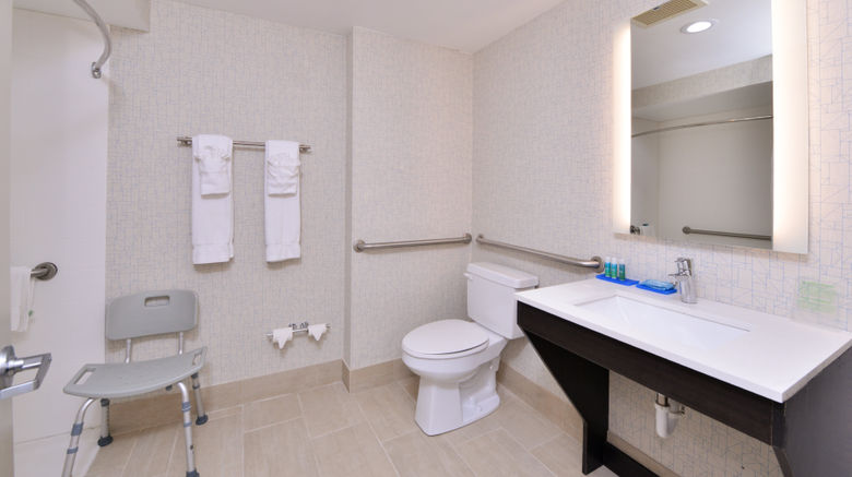 <b>Holiday Inn Express Room</b>. Images powered by <a href="https://www.leonardoworldwide.com/" title="Leonardo Worldwide" target="_blank">Leonardo</a>.