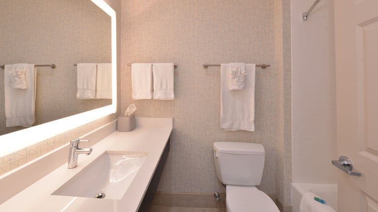 <b>Holiday Inn Express Room</b>. Images powered by <a href="https://www.leonardoworldwide.com/" title="Leonardo Worldwide" target="_blank">Leonardo</a>.