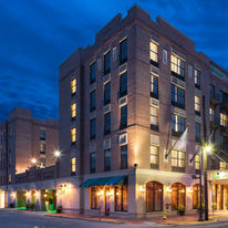 Holiday Inn Savannah Historic District