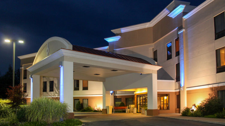 Holiday Inn Express Exterior