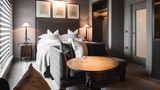 <b>Dakota Leeds Room</b>. Images powered by <a href="https://www.leonardoworldwide.com/" title="Leonardo Worldwide" target="_blank">Leonardo</a>.