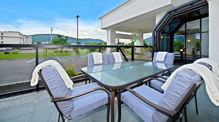 Holiday Inn Express Fishkill Pool