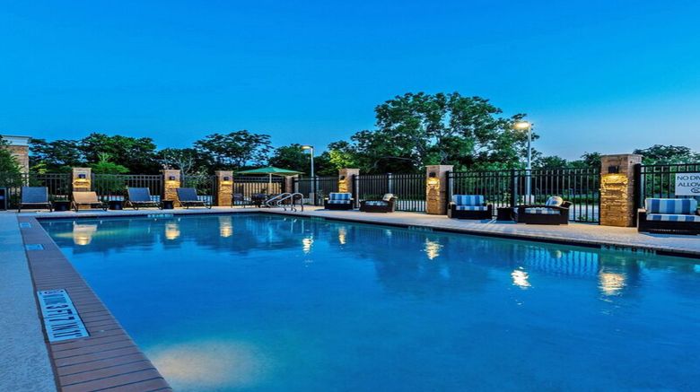 <b>Holiday Inn Austin Airport Pool</b>. Images powered by <a href="https://www.leonardoworldwide.com/" title="Leonardo Worldwide" target="_blank">Leonardo</a>.
