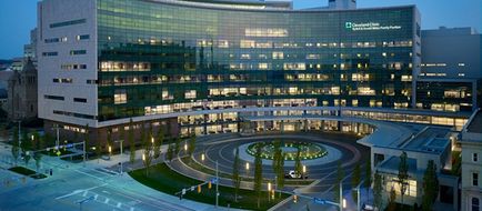 Holiday Inn Cleveland Clinic Exterior