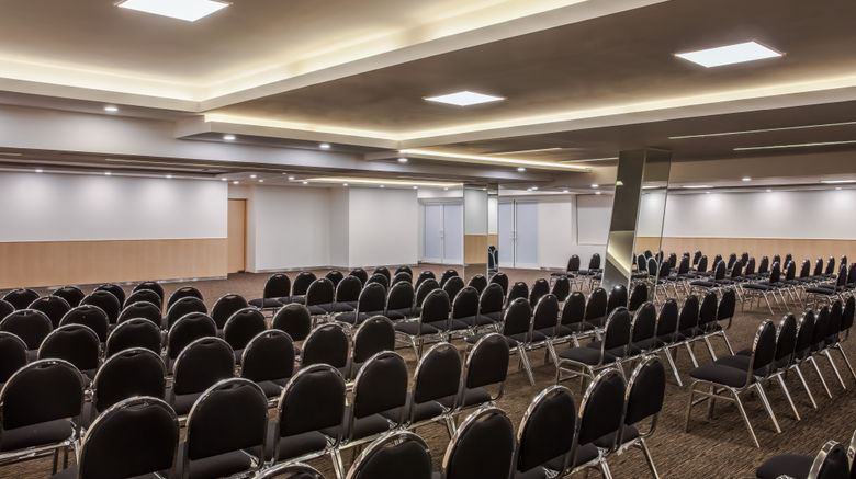 <b>Fiesta Inn San Luis Potosi Glorieta Meeting</b>. Images powered by <a href="https://www.leonardoworldwide.com/" title="Leonardo Worldwide" target="_blank">Leonardo</a>.