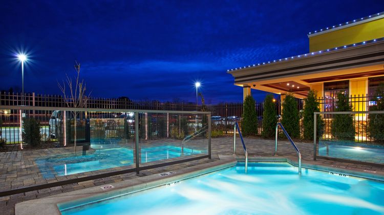 Holiday Inn Midland Pool