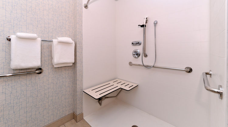 Holiday Inn Express & Suites Trinity Room