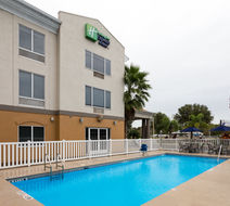 Holiday Inn Express Exterior