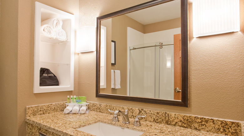 <b>Holiday Inn Express & Suites St. Joseph Room</b>. Images powered by <a href="https://www.leonardoworldwide.com/" title="Leonardo Worldwide" target="_blank">Leonardo</a>.