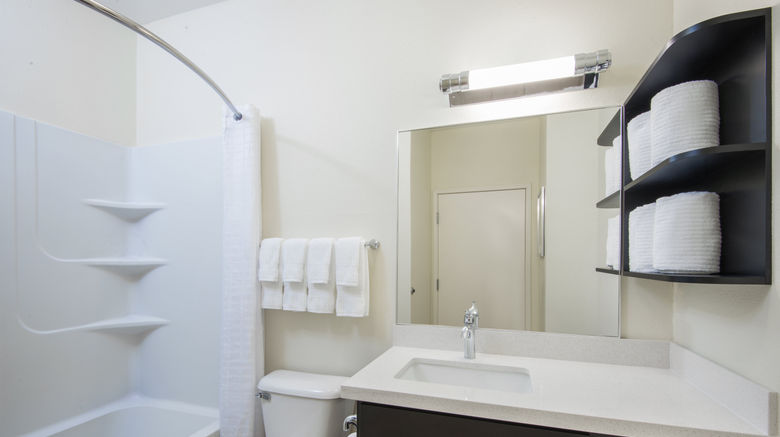 <b>Candlewood Suites Jefferson City Room</b>. Images powered by <a href="https://www.leonardoworldwide.com/" title="Leonardo Worldwide" target="_blank">Leonardo</a>.