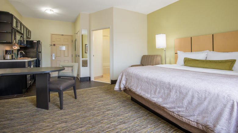 <b>Candlewood Suites Jefferson City Suite</b>. Images powered by <a href="https://www.leonardoworldwide.com/" title="Leonardo Worldwide" target="_blank">Leonardo</a>.