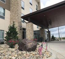 Holiday Inn Express & Suites-Medical Ctr Exterior